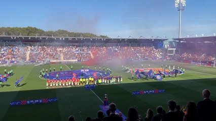 Pitada al himno de España en El Alcoraz