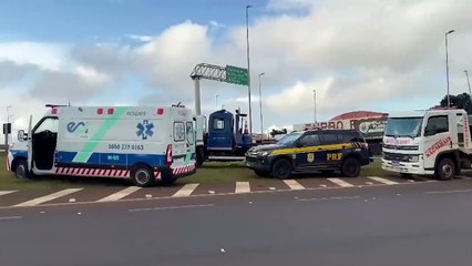 Fiat Strada bate na traseira de Gol no Trevo Cataratas em Cascavel