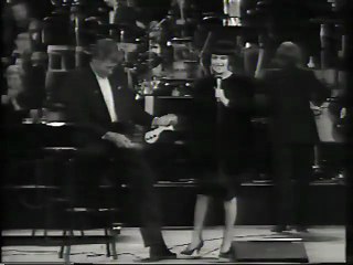 Johnny Hallyday & Mireille Mathieu – "Ça sert à quoi l’amour" en duo | Émission "Piaf pour toujours" (TF1, 30 janvier 1988)