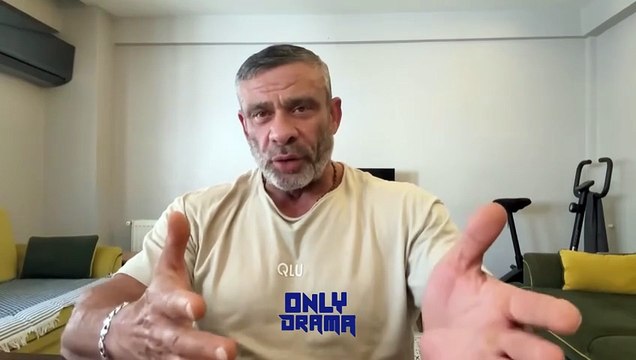 Kadir Hoca, birkaç kez katıldığı Hayrettin'in programı Hayrettin İle Kaos Show dan hiç para kazanmadığını açıkladı. Benim Hayrettin'in programından para mara aldığım yok. Bazıları şöyle demiş gidiyorsun yolundasın falan filan. Hayrettin'den bir sefer