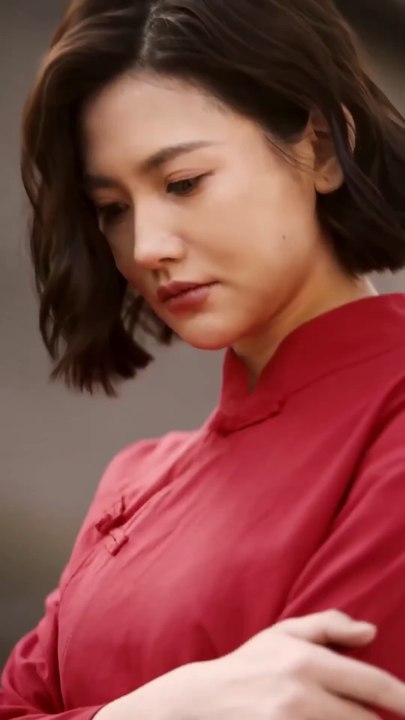 Widow Takes in Abandoned 👧 Girl — What Happened Next Will Melt Your Heart ❤️