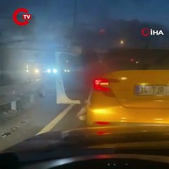 İstanbul’da taksi şoförü önünü kestiği otomobile saldırdı O anlar kamerada