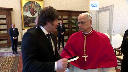 Papa Leão XIV recebe presidente argentino Javier Milei