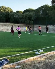 El joven jugador portugués pasó el día con Cyril Kamer y algunos de sus amigos