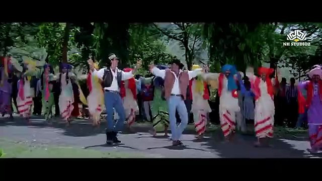 Yeh Nakhra Ladki Ka/ Suhaag (1994) / Udit Narayan, Alka Yagnik, Kumar Sanu, Ajay Devgn , Karisma Kapoor , Akshay Kumar , Nagma