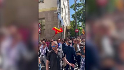 Ayuso, Almeida y Feijóo ya encabezan la manifestación