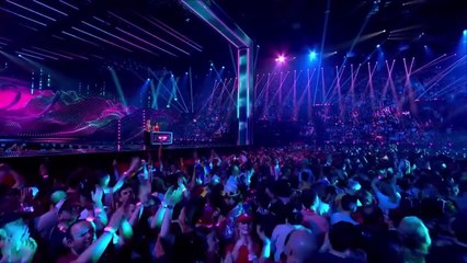FINAL | Jury votes fra 1 til 20 i finalen | Eurovision Song Contest 2025 | DRTV