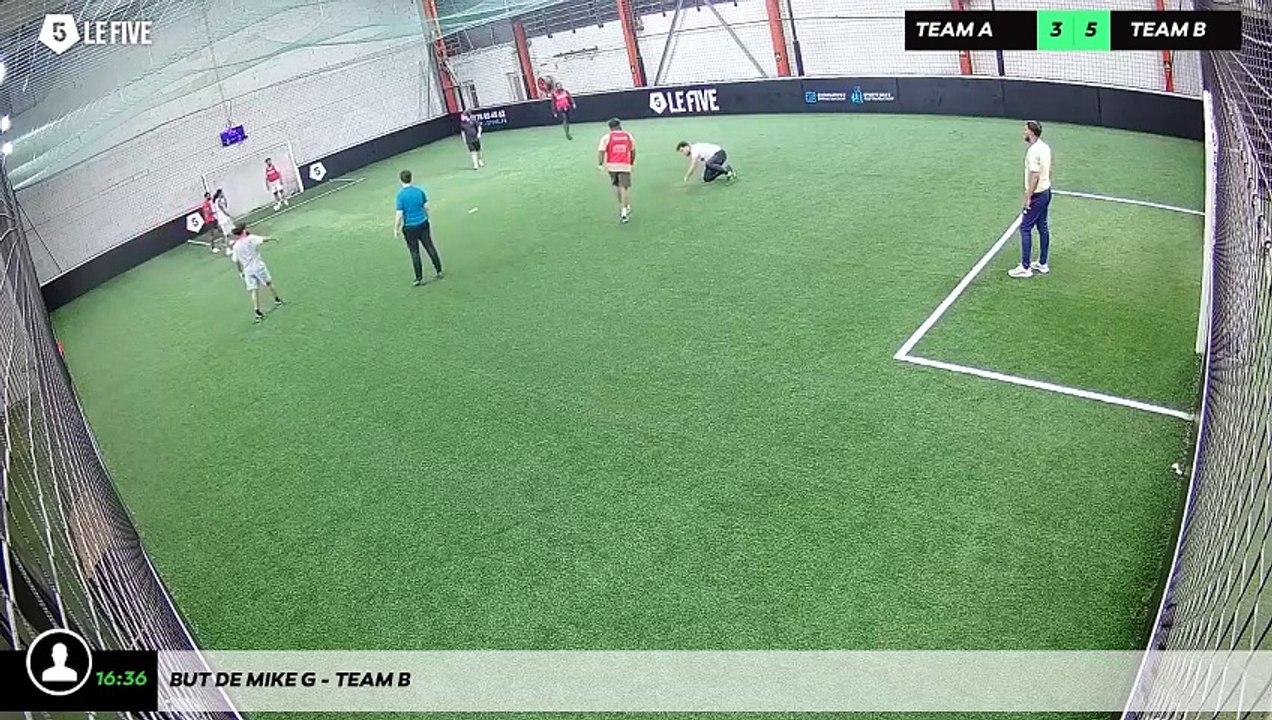 But de Mike G - Team B