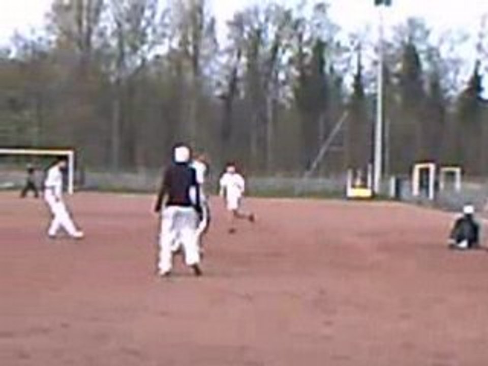 Séquence Foot = Grand pont pénible par Rémy face a Gianni