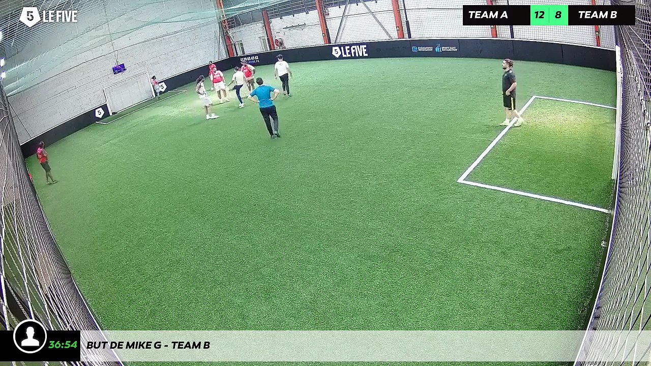 But de Mike G - Team B