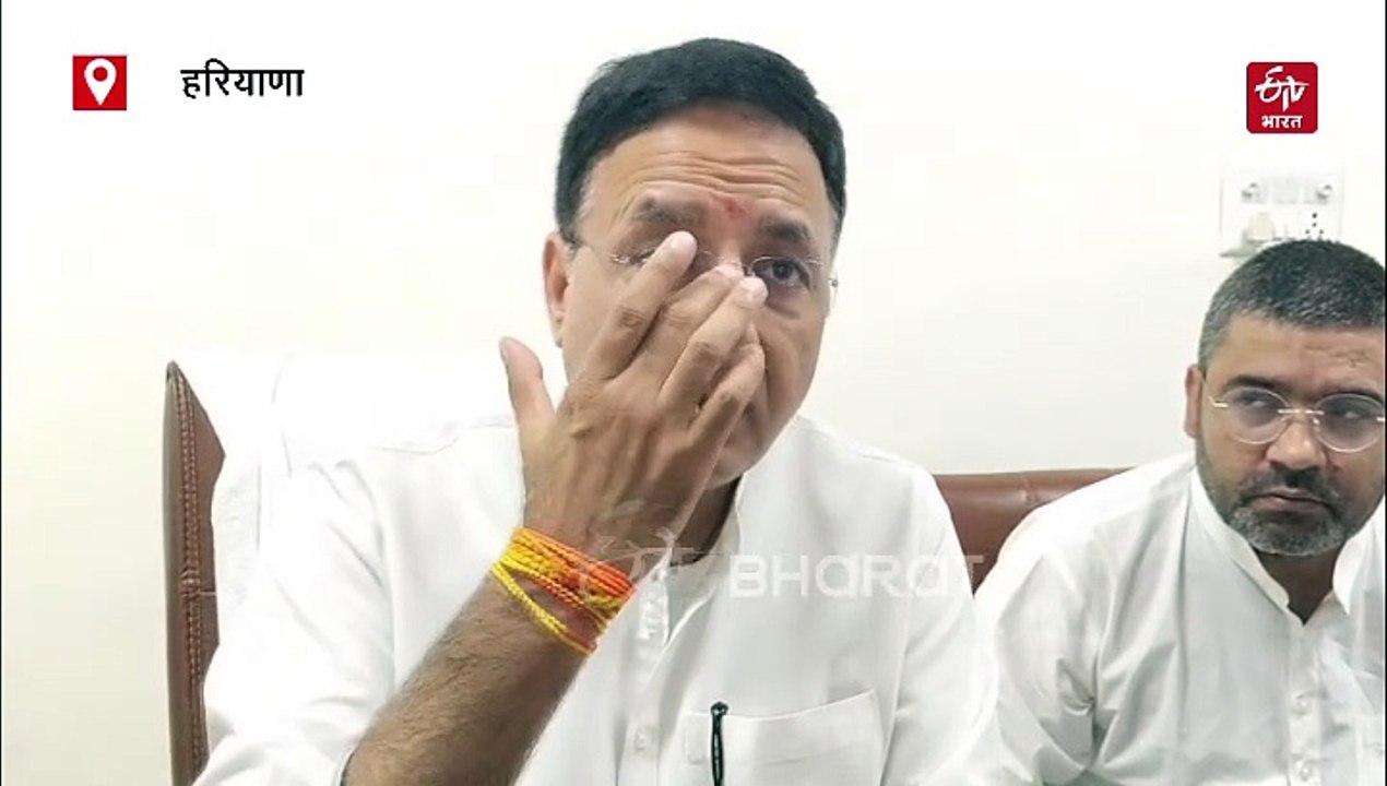 "चुनाव आयोग सरकारी पिट्ठू", रणदीप सुरजेवाला ने उठाए सवाल, बोले- मोदी की विदेश नीति भी निकम्मी