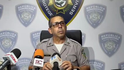Los invitaron a un compartir, le quitan prendas y los dejan atados en solar baldío