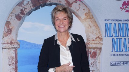 GALA VIDEO - De nouveau maman à 68 ans, Véronique Jannot n’a jamais eu autant d’amour à donner !