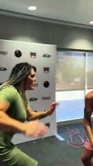 Craig Jones kisses Gabi Garcia at face-offs 😳