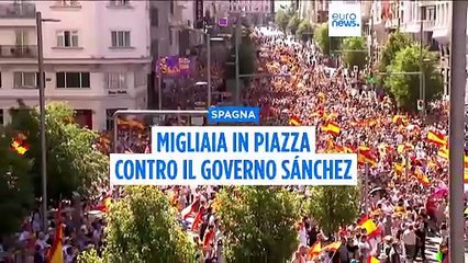 Spagna, proteste contro il governo: il PP riempie le piazze tra grida di “Sánchez, dimissioni”