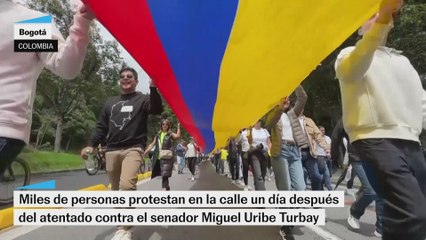 Miles de personas protestan en la calle tras el atentado a Uribe Turbay