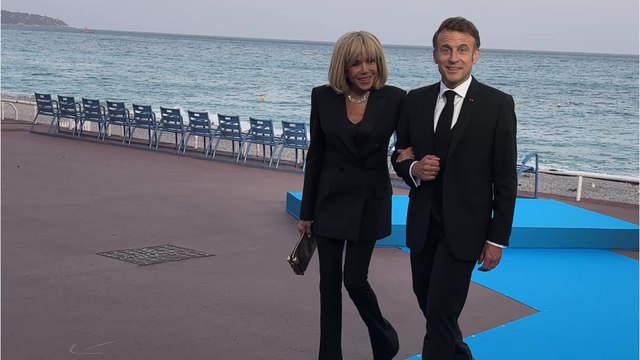 VIDÉO GALA - Emmanuel et Brigitte Macron à Nice : sortie sur le banc de mer avant un dîner d'État