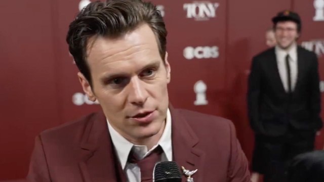 Jonathan Groff Thanks His Parents for His Love of Theater and Broadway | Tony Awards 2025
