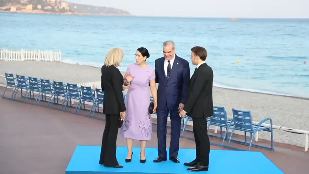 Abinader y la primera dama participan en cena de gala ofrecida por Macron