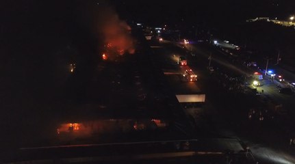 Incendio arrasa y deja “perdidas millonarias” en una nave del Merca de Santo Domingo