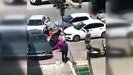 Büyükçekmece'de yol verme kavgasında bıçak çekildi!