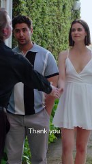 Exiled by her Ex, the girl reunites with first love, the demon hybrid Alpha, who loves her deeply!