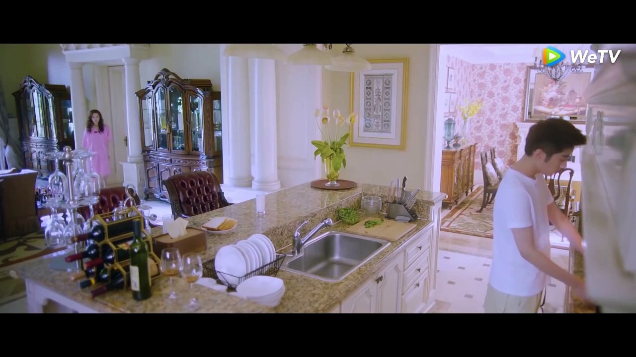 【My Love, Enlighten Me】EP09 Clip   Warning! Lady friend do something blacked out  暖暖，请多指教   ENG SUB