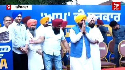 ਸਾਬਕਾ ਕ੍ਰਿਕਟਰ ਹਰਭਜਨ ਸਿੰਘ ਨੇ ਸਾਂਭਿਆ ਚੁਣਾਵੀਂ ਮੋਰਚਾ, ਕਿਹਾ- ਪੰਜਾਬੀ ਆ ਗਏ ਓਏ...