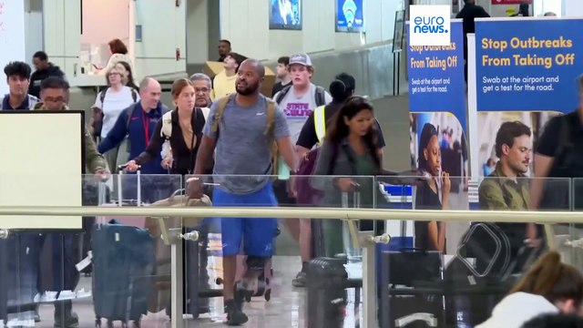 Запрет Трампа на въезд в США граждан из 12 стран вступил в силу