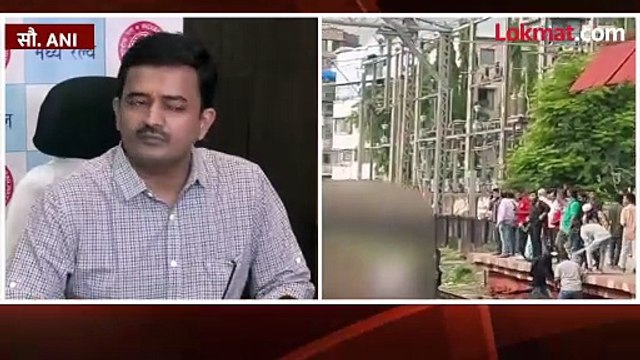 दिव्यावरुन गाडी फास्ट झाली, समोरच्या लोकलमधल्या माणसाची बॅग लागली...नेमकं काय घडलं?