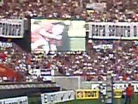 OVATION PAULETA ENTREE PSG ST ETIENNE