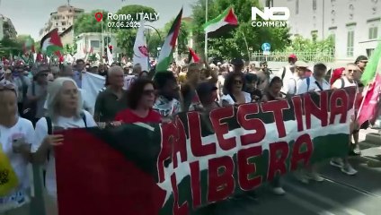 Manifestanti a Roma chiedono la fine dell'offensiva israeliana a Gaza