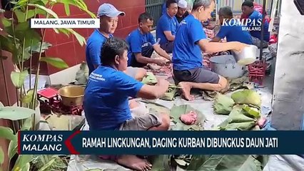 Lestarikan Tradisi dan Lebih Ramah Lingkungan, Membungkus Daging Kurban dengan Daun Jati
