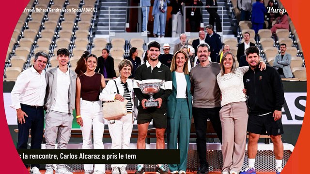 Après avoir célébré sa victoire à Roland-Garros avec sa famille, Carlos Alcaraz a choisi un endroit très chic à Paris pour faire la fête