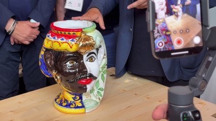 Expo di Osaka, una Testa di Moro unisce la Sicilia e il Giappone