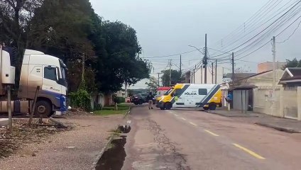 Homem faz ex-mulher e filha de 3 anos refém na Grande Curitiba