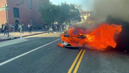 Suben de tono las protestas de migrantes en Los Ángeles