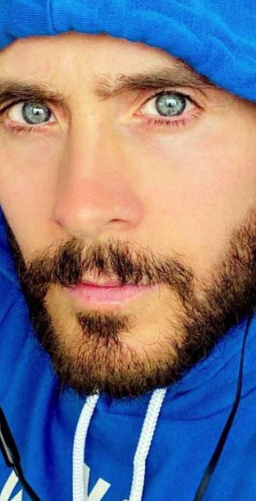 Jared Leto nega acusações de má conduta sexual feita por 9 mulheres
