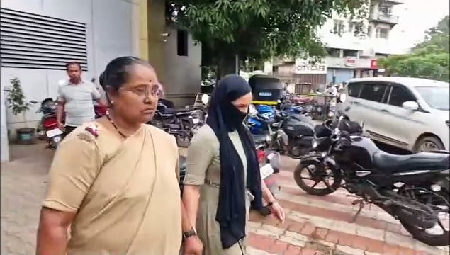 मुलीला शाळेत प्रवेश घेऊन देताना निघाली सगळी 'कुंडली'; बांगलादेशी महिलेसह धर्मांतरण केलेल्या पतीला अटक