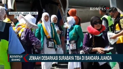Momen Haru! Jemaah Haji Debarkasi Pondok Gede dan Surabaya Tiba di Indonesia