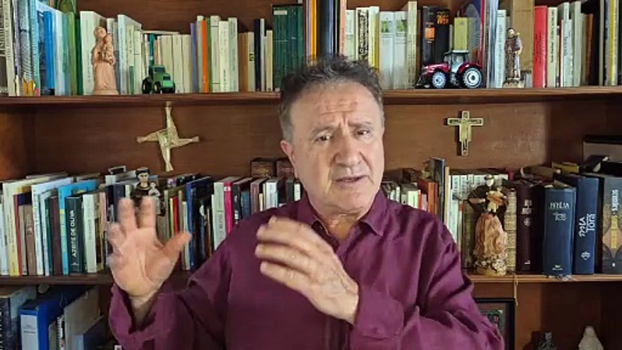 É tempo das festas juninas. Nelas, o campo invade a cidade com arraiás e quermesses