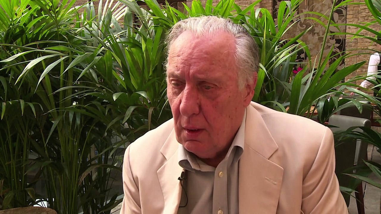 Morre Frederick Forsyth, mestre dos romances de espionagem
