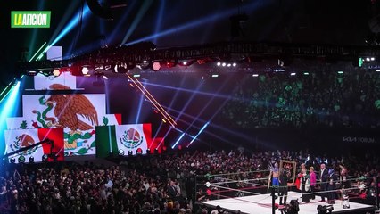 La peculiar reacción de Blue Demon Jr. al error de Deyra Barrera en el Himno Nacional Mexicano