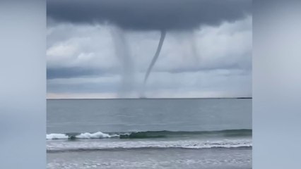tn7-Tromba marina sorprende a vecinos y turistas en playa Muertos en Paquera-090625