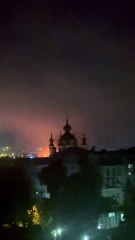 Le maire de Kiev signale une attaque aérienne “massive” en cours sur la capitale ukrainienne.