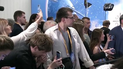 Musk's father says Elon Musk is not used to dealing with politicians