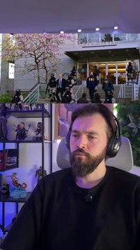 🎯 Oliver Queen révèle enfin qu’il est le Green Arrow 🏹🔥 | Scène culte de la saison 6 !