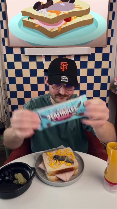 Sandwich WTF des Sisters #sandwich #thesisters #dessinanime #foodchallenge #humour