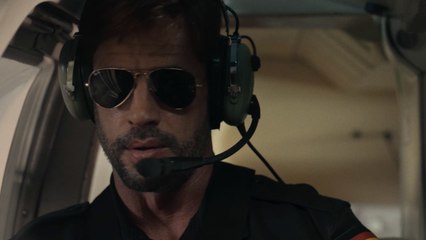 Bajo un volcán Tráiler