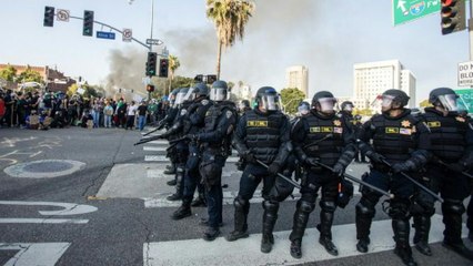 Trump schickt mehr Truppen nach Los Angeles - Staatsanwalt klagt gegen Trump